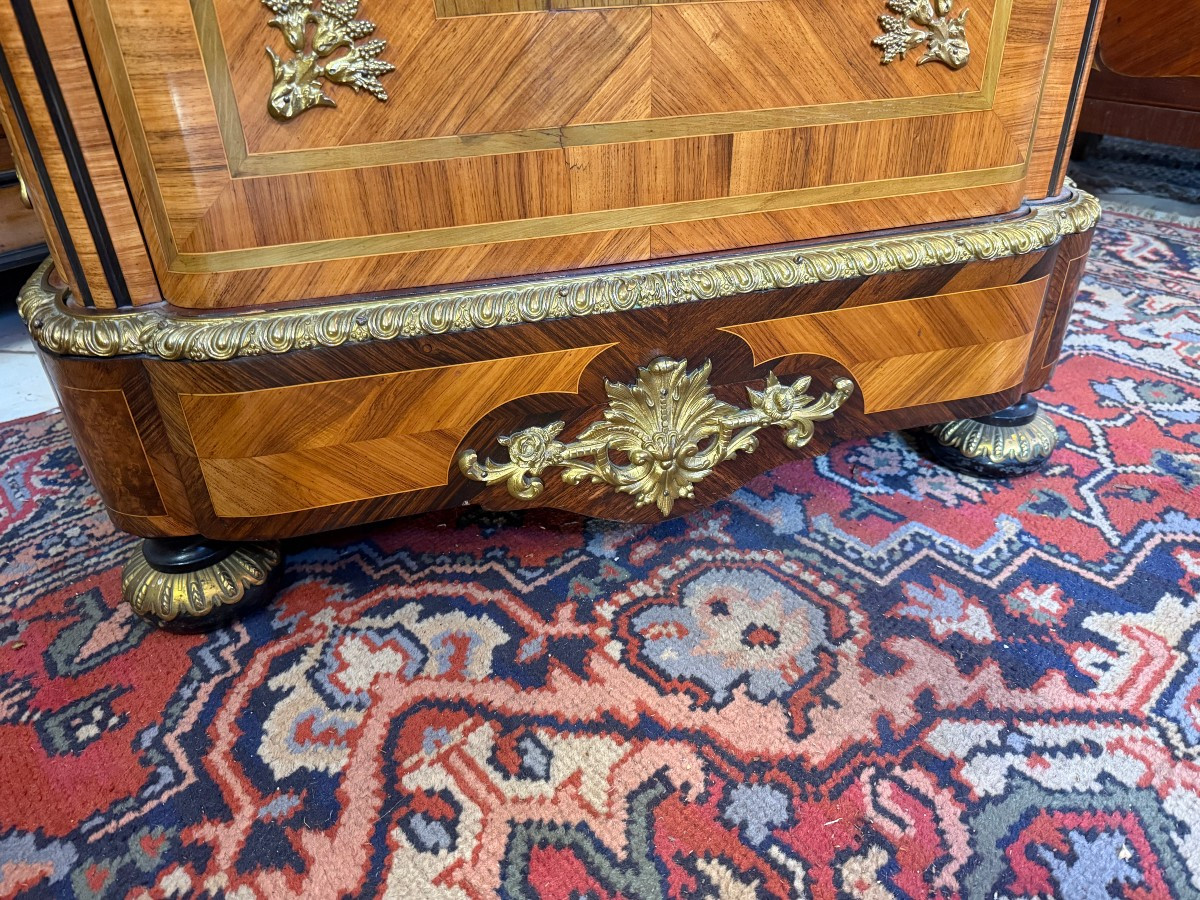  BUFFET A HAUTEUR D’APPUI FORMANT VITRINE EN MARQUETERIE DE STYLE LOUIS XV-photo-1