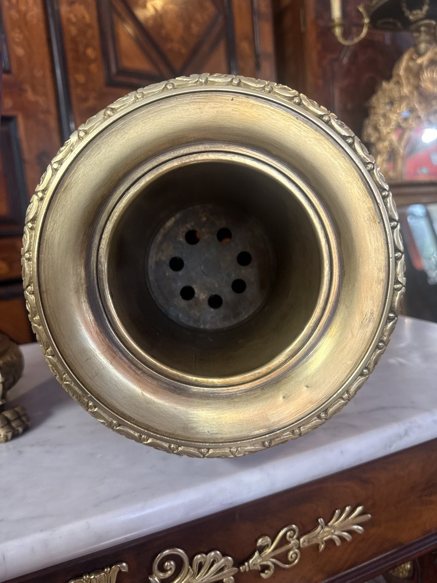 Pair Of Imari Porcelain Vases-photo-5