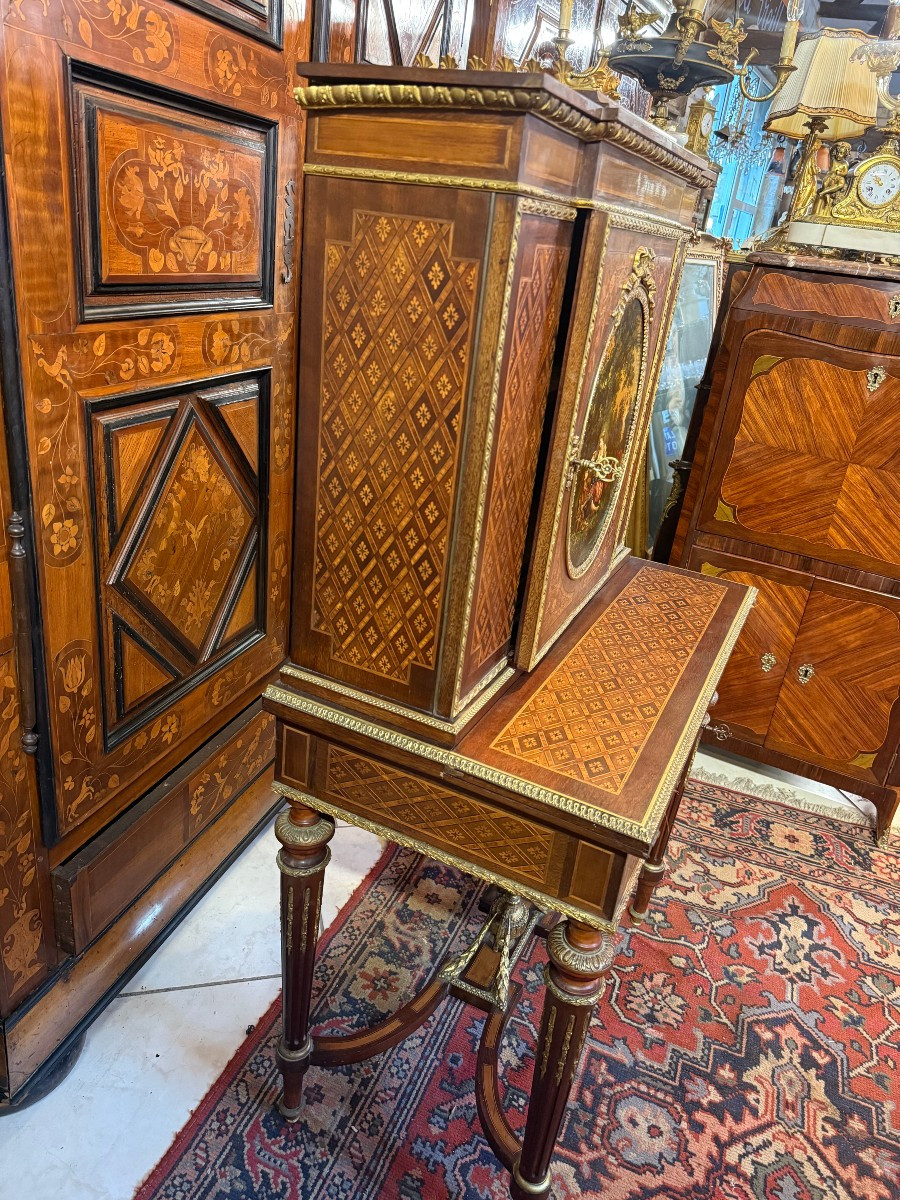 Happiness Of The Day In The Louis XVI Style-photo-2