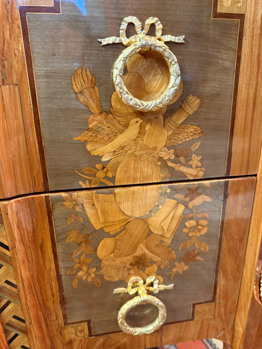 Transition Style Marquetry Chest Of Drawers-photo-3
