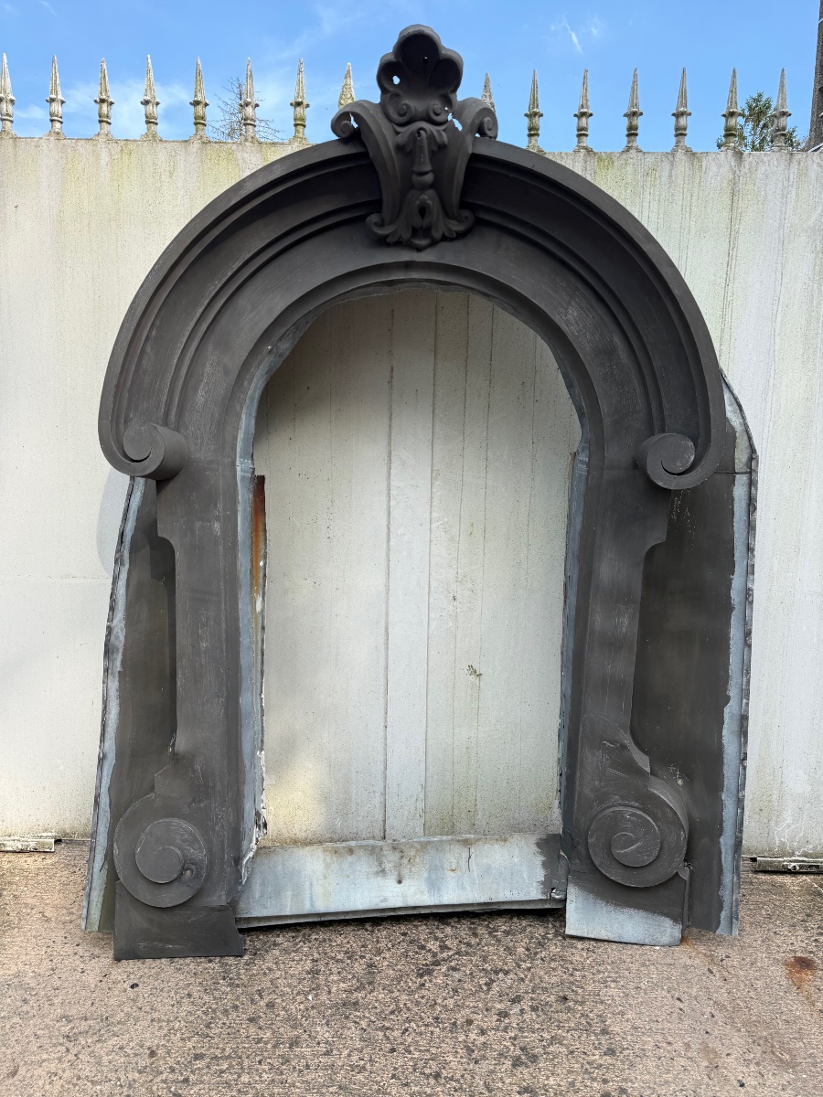 LUCARNE EN ZINC EPOQUE NAPOLEON III