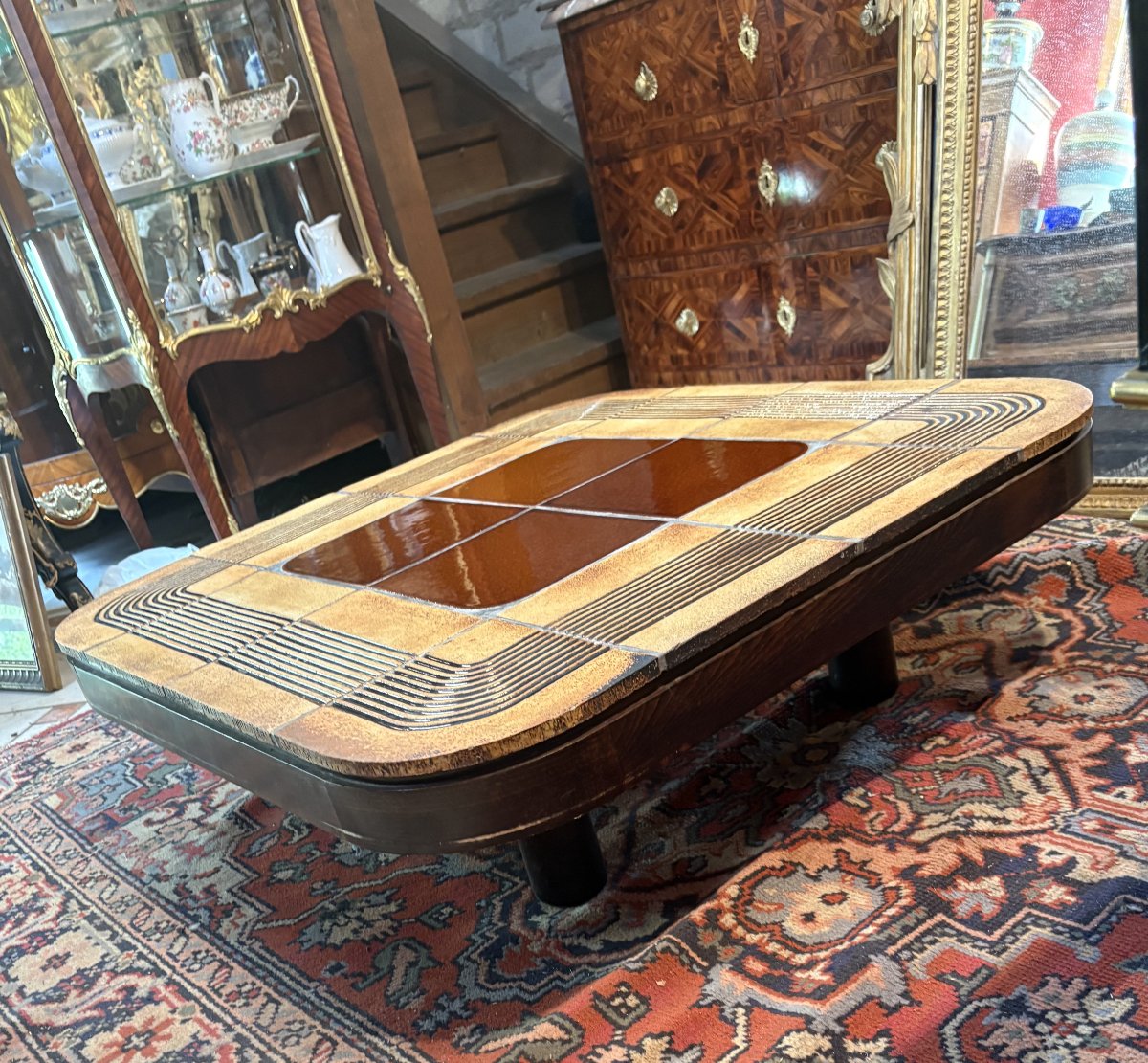 TABLE BASSE PAR  ROGER  CAPRON (1922/2006) 