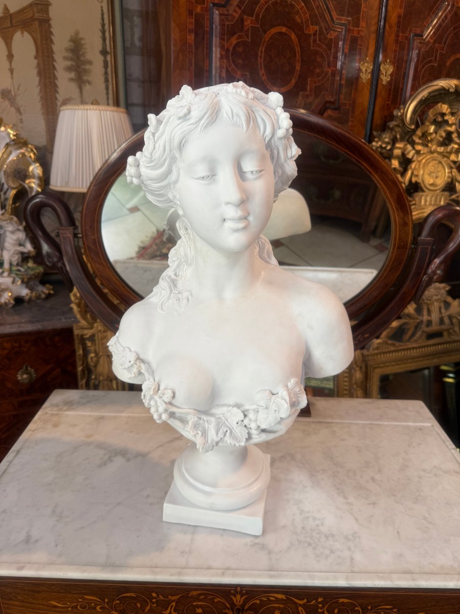 Biscuit Bust Of The Cheeky Young Girl-photo-4