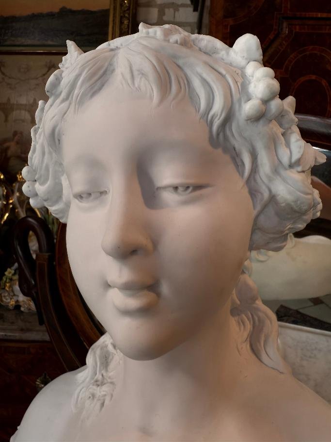 Biscuit Bust Of The Cheeky Young Girl-photo-5