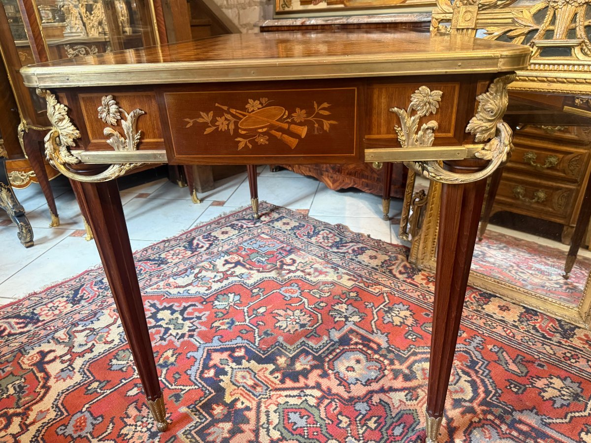BUREAU PLAT DE STYLE LOUIS XVI – NAPOLEON III – D’APRES UN MODELE DE Jean- Henri RIESNER-photo-3