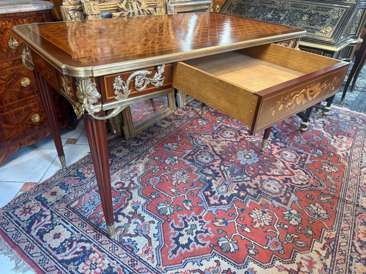 BUREAU PLAT DE STYLE LOUIS XVI – NAPOLEON III – D’APRES UN MODELE DE Jean- Henri RIESNER-photo-4