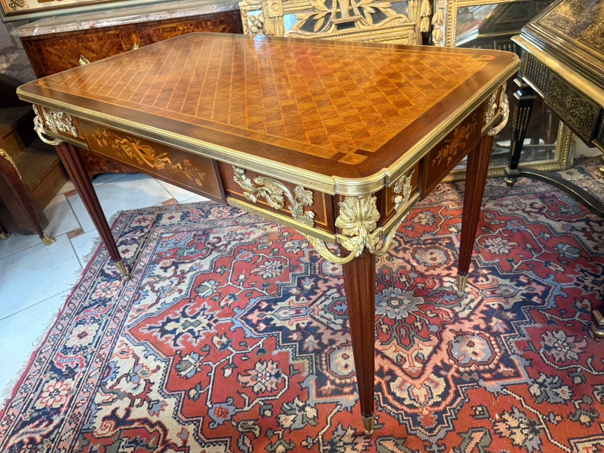 BUREAU PLAT DE STYLE LOUIS XVI – NAPOLEON III – D’APRES UN MODELE DE Jean- Henri RIESNER-photo-7