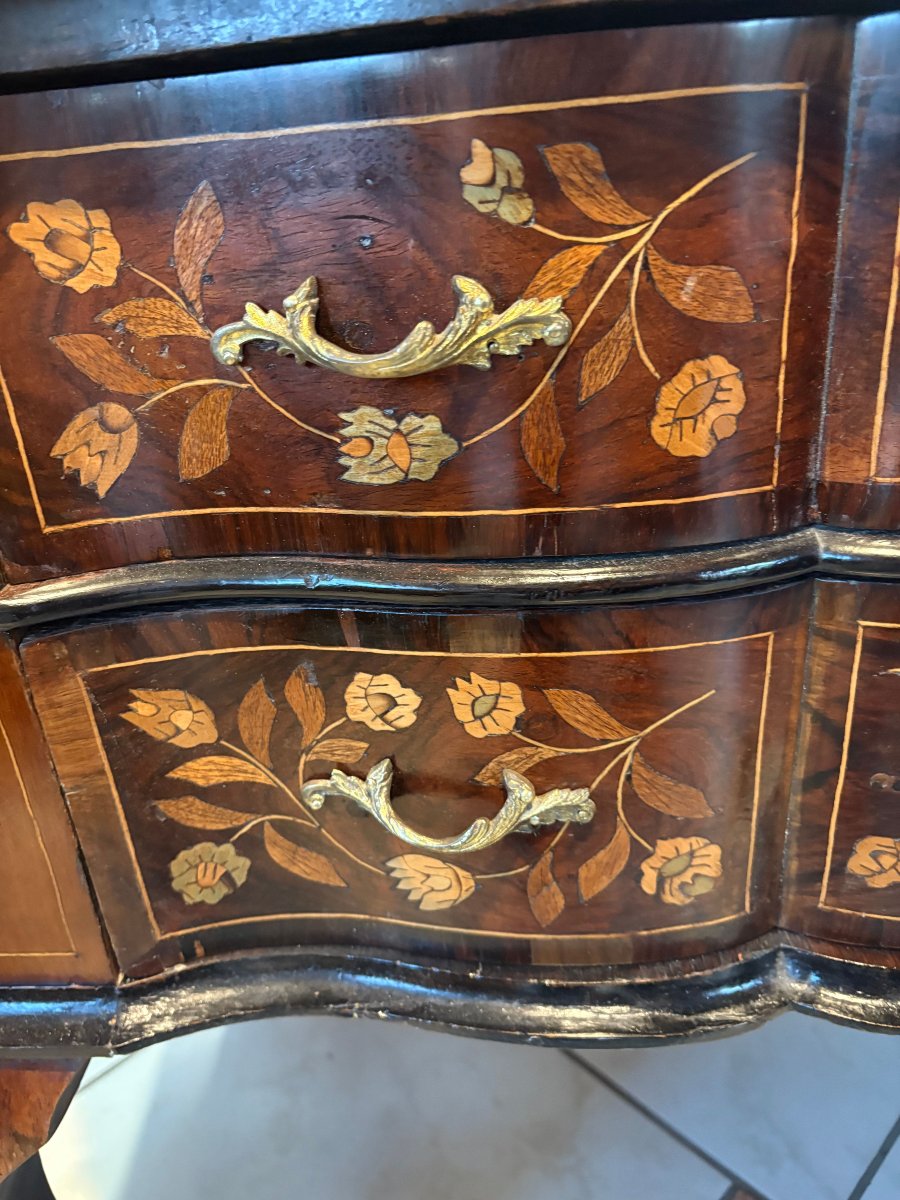 COMMODE SAUTEUSE FORMANT CONSOLE EN MARQUETERIE HOLLANDAISE -photo-4