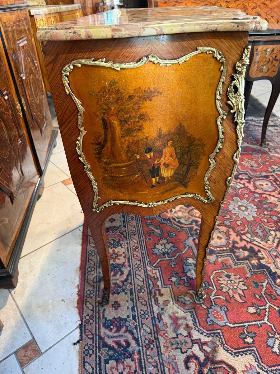 Louis XV-style Chest Of Drawers – Martin Varnish-photo-3