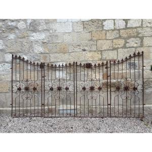 19th Century Twisted Wrought Iron Gate