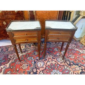 PAIRE DE CHEVET DE STYLE LOUIS XVl