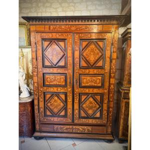 ARMOIRE D’APPARAT DU LANGUEDOC TOULOUSAIN EN MARQUETERIE fin 17ème siècle