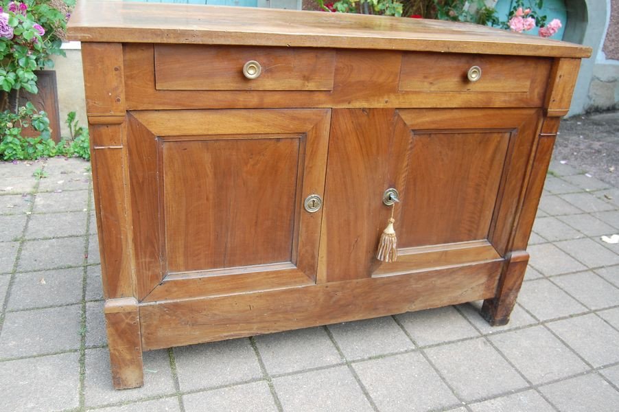 Louis Philippe Period Buffet In Walnut From The 19th Century