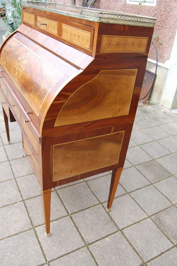 Bureau Cylindre D époque Louis XVI En Noyer Er Prunier Du 18e Siécle-photo-1