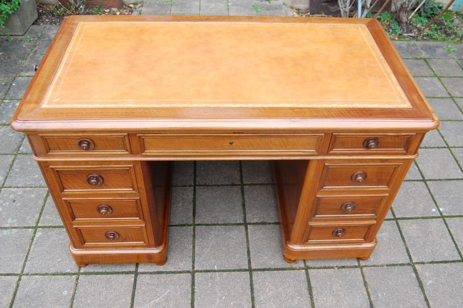 Louis Philippe Period Pedestal Desk In Walnut From The 19th Century-photo-5