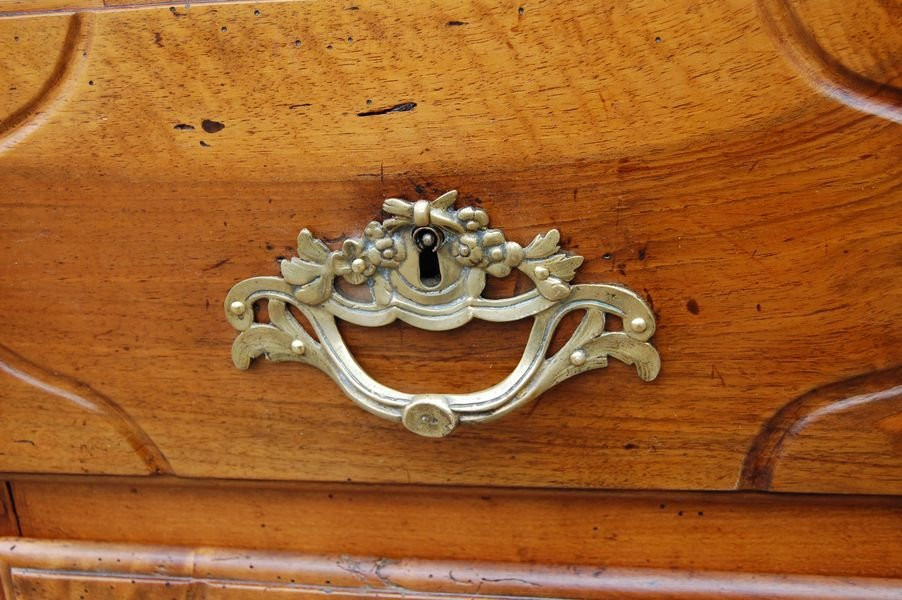 Petite Commode Parisienne Louis XV En Noyer Du 18e Siécle-photo-4