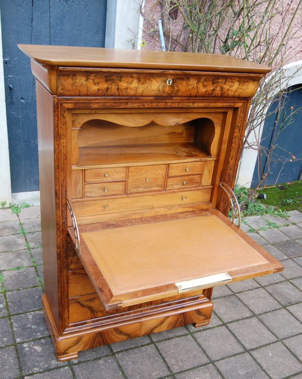 Louis Philippe Period Walnut Secretary Desk From The 19th Century