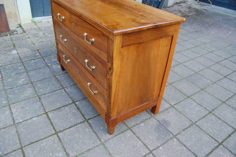 Louis XVI Period Low Chest Of Drawers In 18th-century Walnut-photo-4