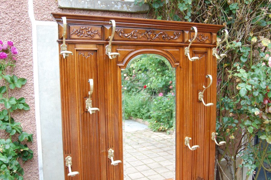 Napoleon III Walnut Checkroom Late 19th Century-photo-2