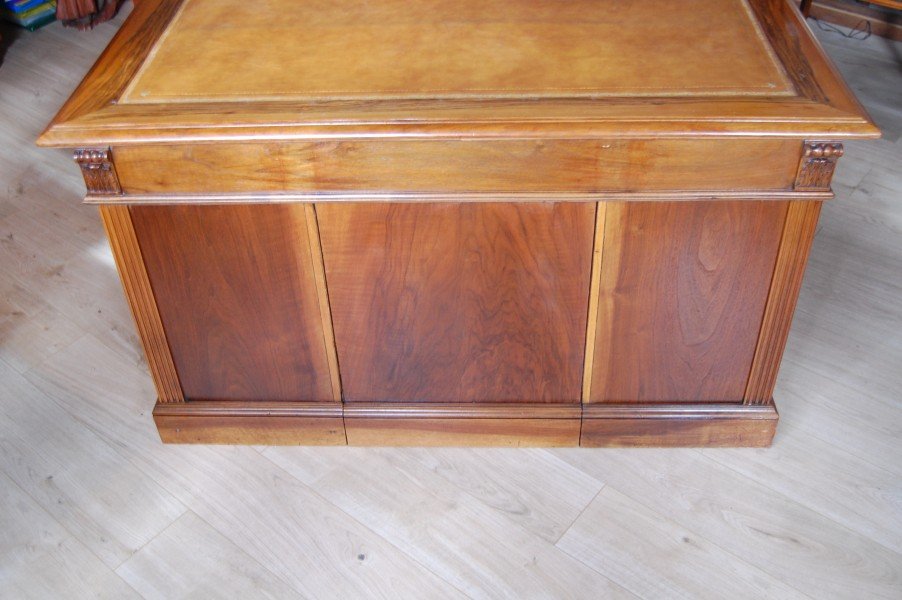 Late 19th-century Napoleon III-style Walnut Desk-photo-1