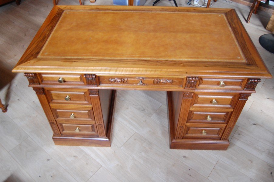 Late 19th-century Napoleon III-style Walnut Desk
