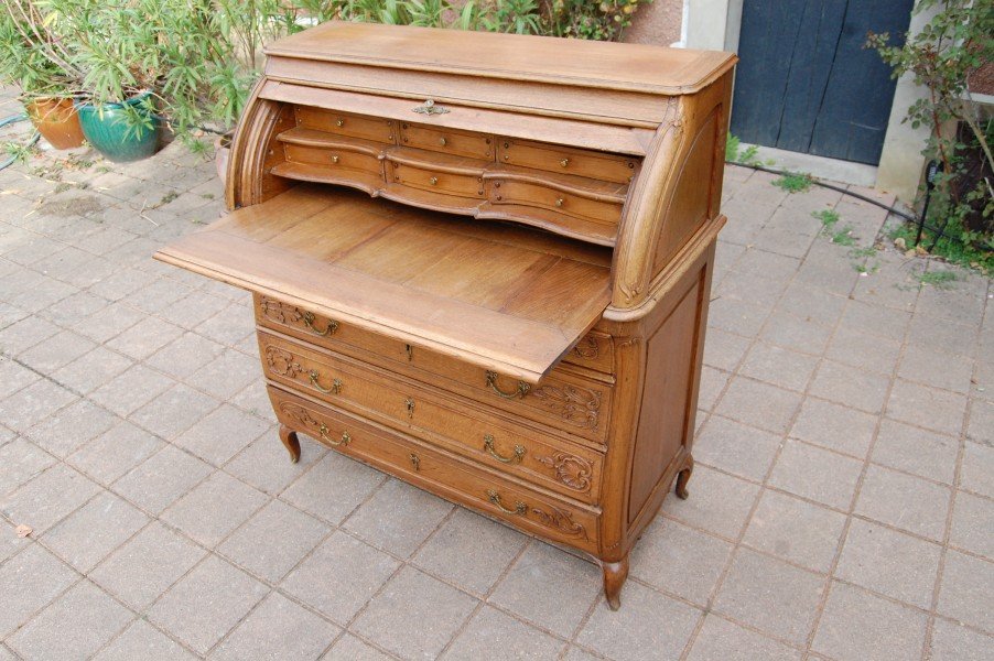Late 18th-century Louis XV-style Cylindrical Oak Desk