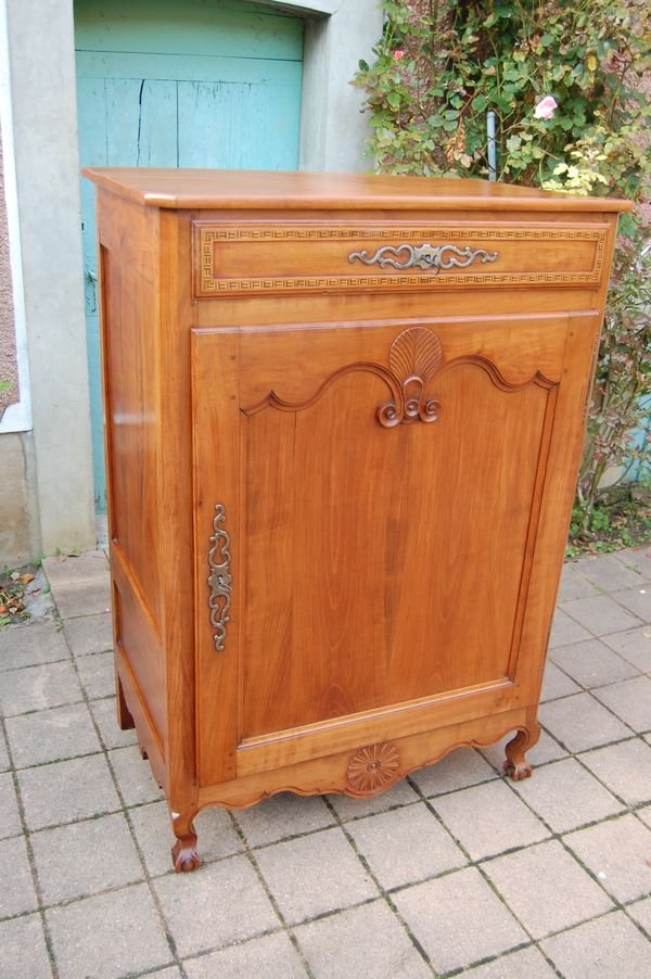 19th-century Louis XV Sideboard Made Of Cherry Wood 