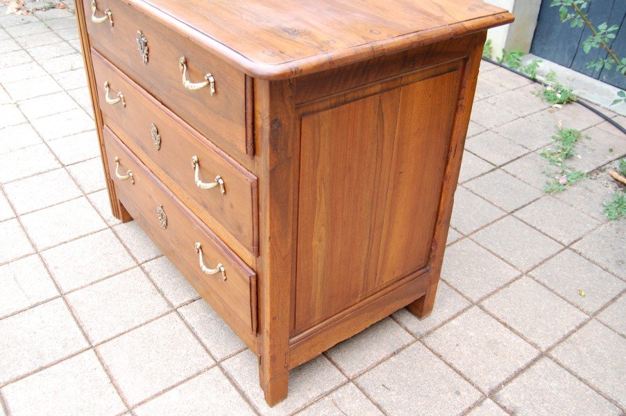 petite commode d époque louis XV en noyer du 18e siécle-photo-1