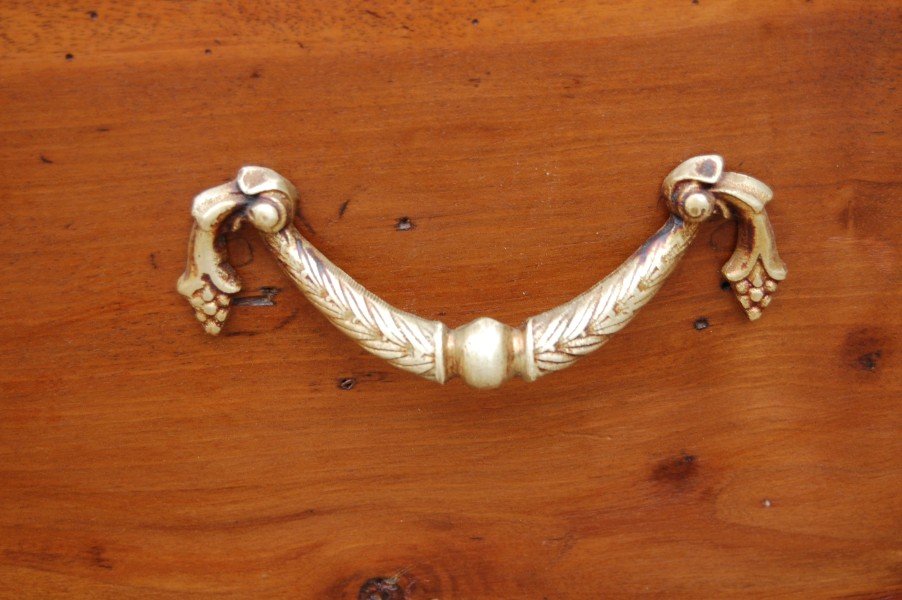 petite commode d époque louis XV en noyer du 18e siécle-photo-4