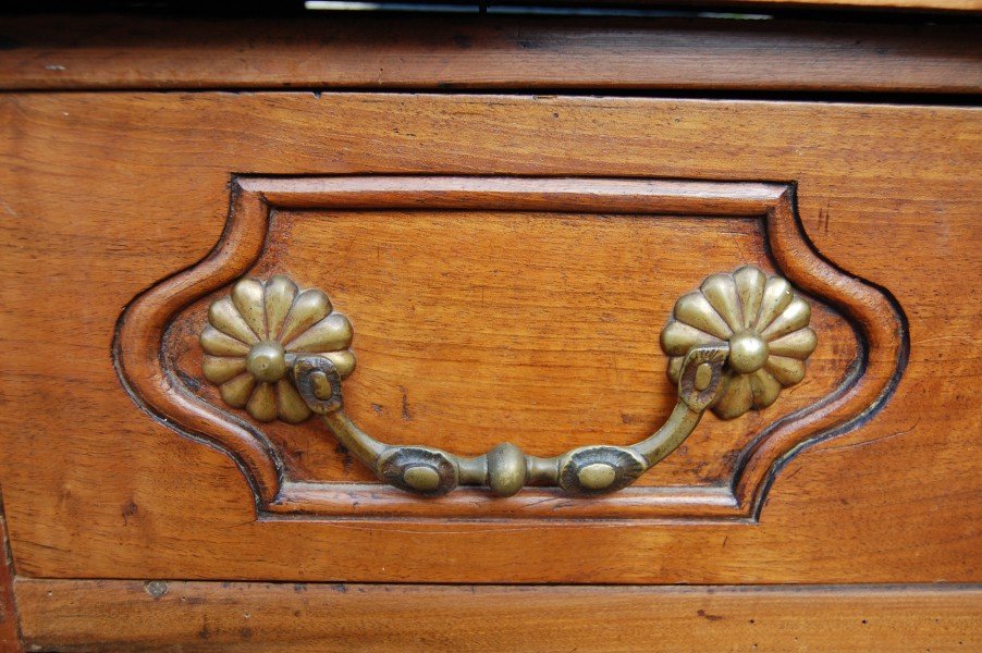 petite commode en noyer  d époque louis XV  du 18e siécle-photo-3