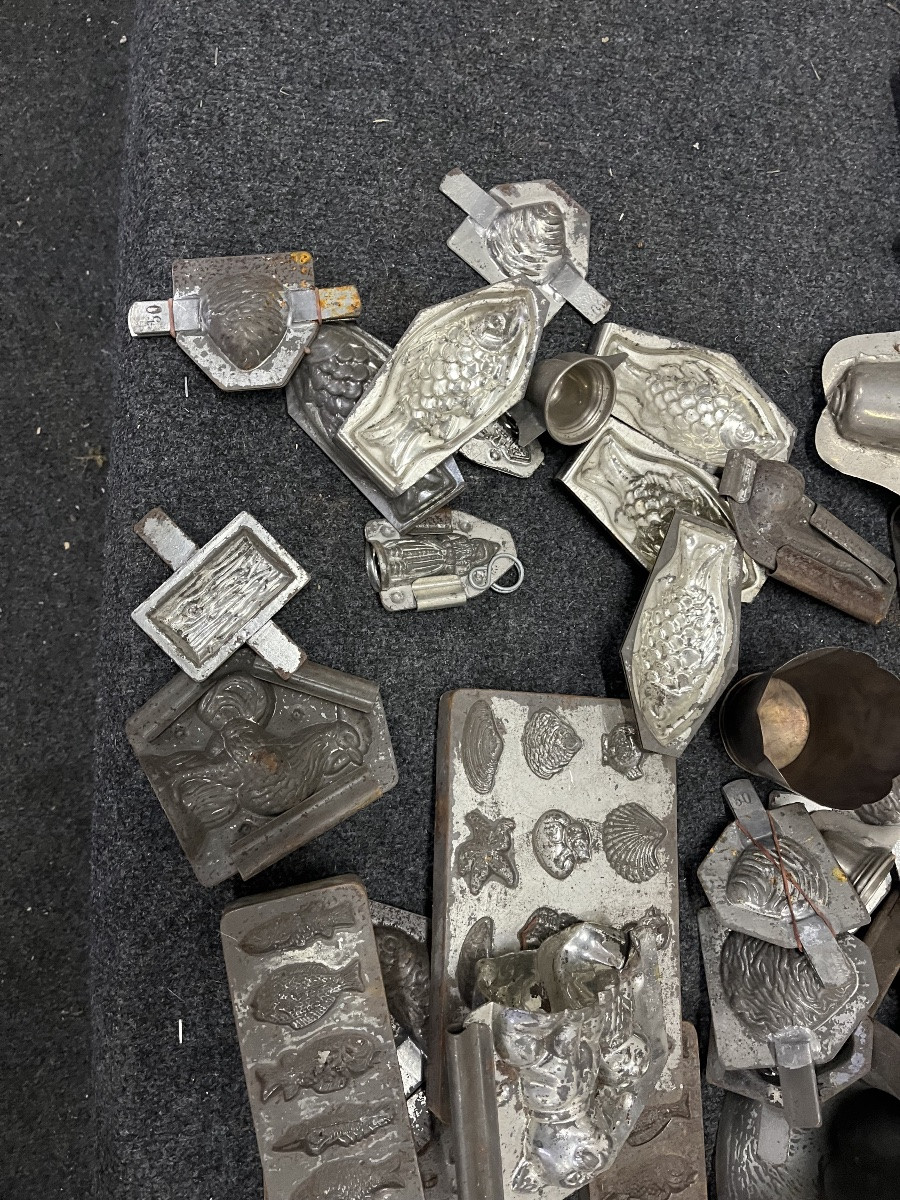 Antique Chocolate Molds -photo-1