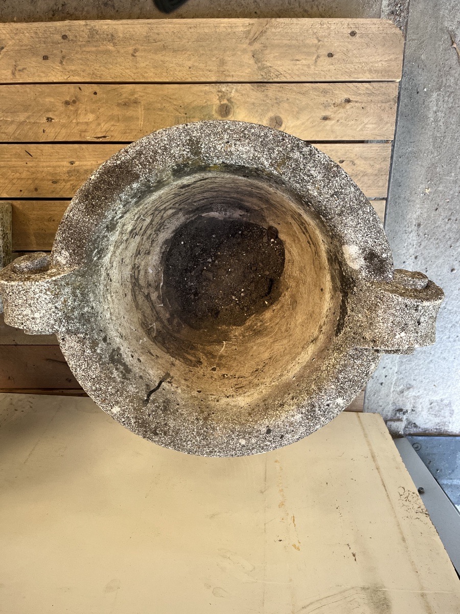 Pair Of Vases Made Of Reconstituted Stone-photo-2