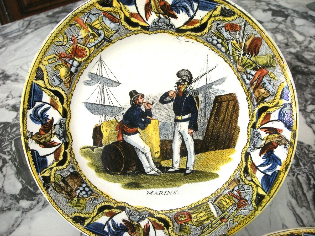5  Assiettes  Polychromes  Decor  Militaires  1830  Signees  Creil-photo-2