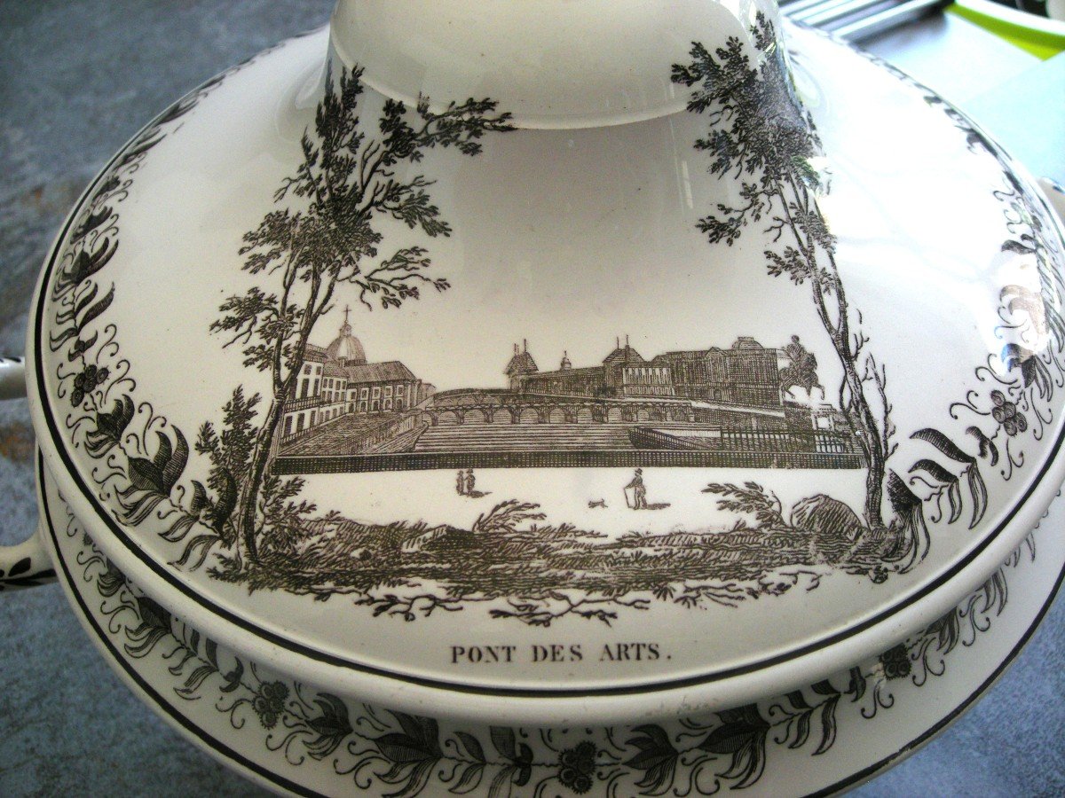 Soupiere  Faience  1820  Decor  " Monuments  De  Paris "  Manufacture  De  Montereau-photo-1