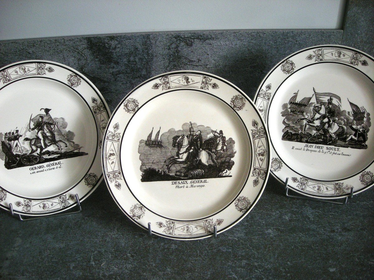 8  Assiettes  Faience  Vers  1824  Decor  Officiers  De  Napoleon  Bonaparte-photo-7