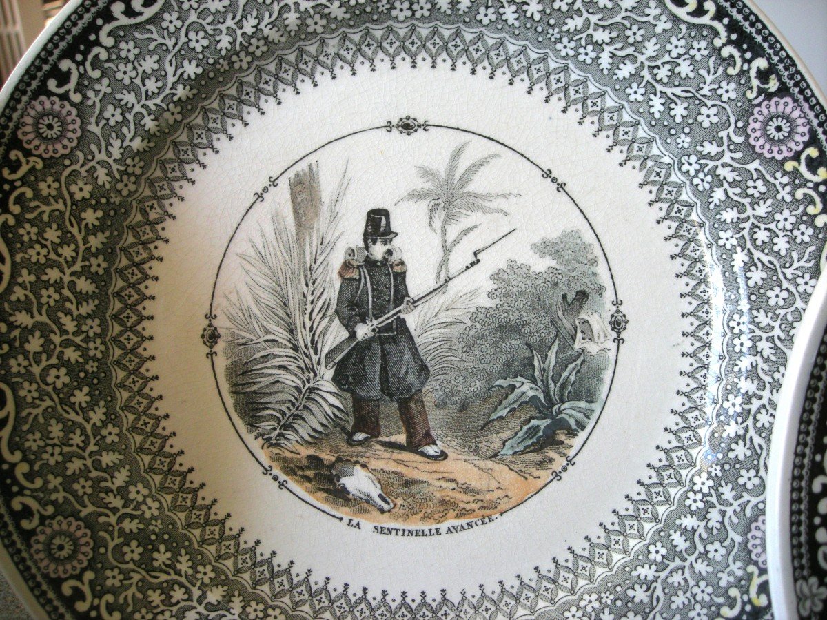 5  Assiettes  Porcelaine  Opaque  1839  série  sur " l' Algérie "   De  Creil Et Montereau-photo-3