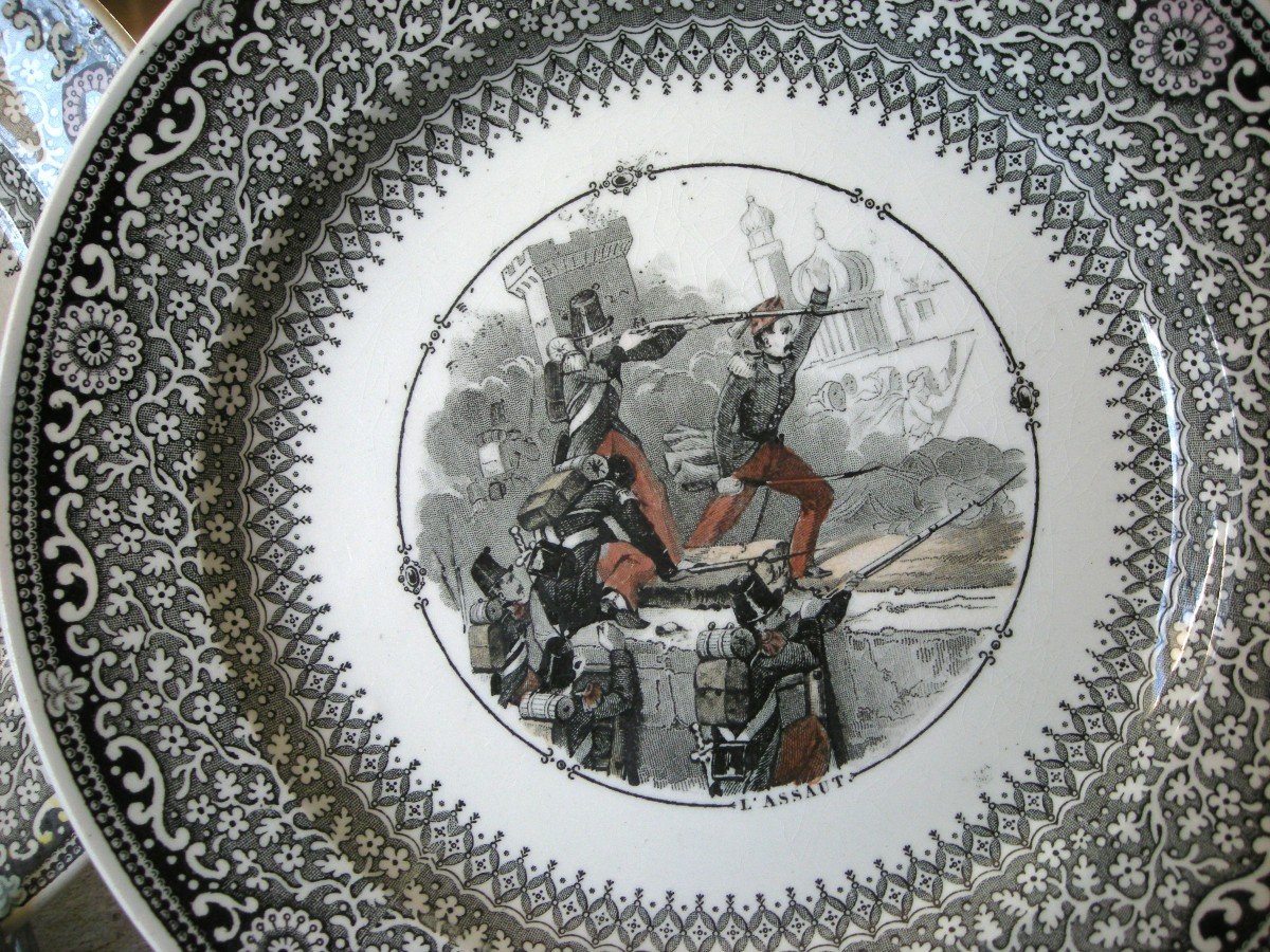 5  Assiettes  Porcelaine  Opaque  1839  série  sur " l' Algérie "   De  Creil Et Montereau-photo-4