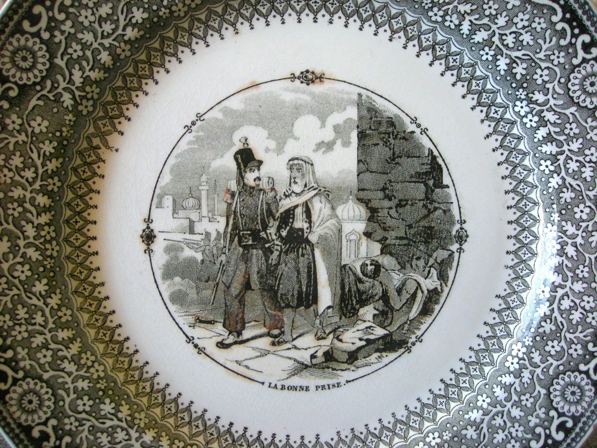 5  Assiettes  Porcelaine  Opaque  1839  série  sur " l' Algérie "   De  Creil Et Montereau-photo-2