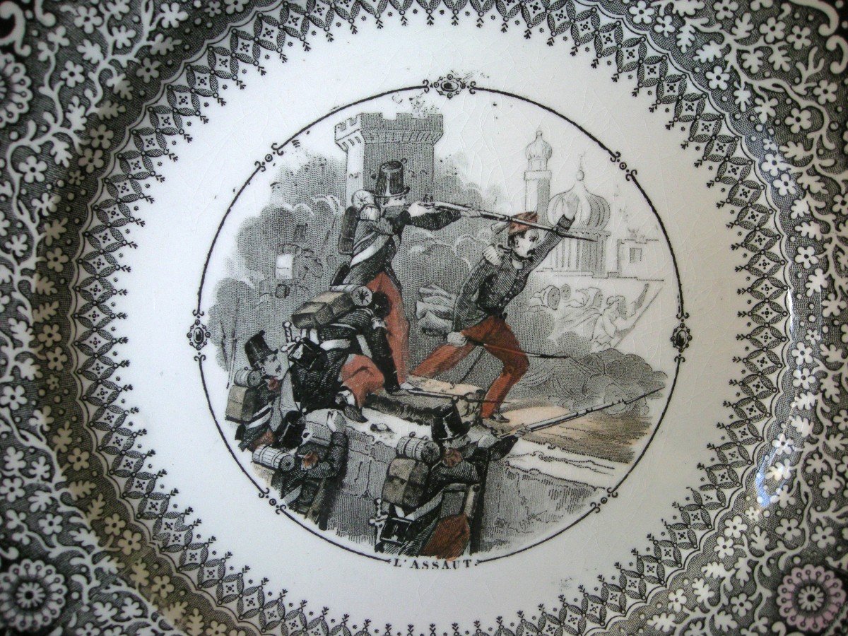 5  Assiettes  Porcelaine  Opaque  1839  série  sur " l' Algérie "   De  Creil Et Montereau-photo-4