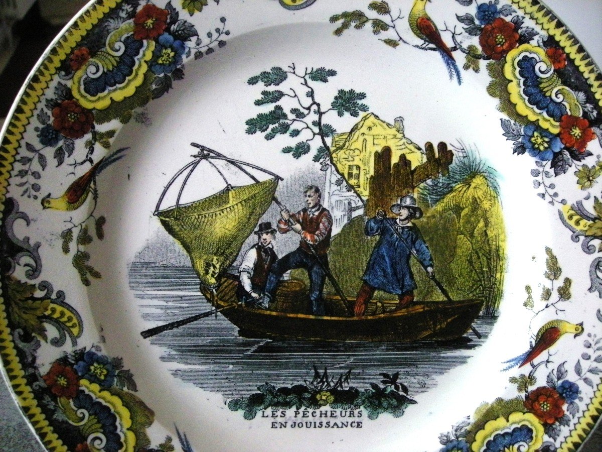 Polychrome Earthenware Plate Hunting / Fishing Decor From Creil-photo-2