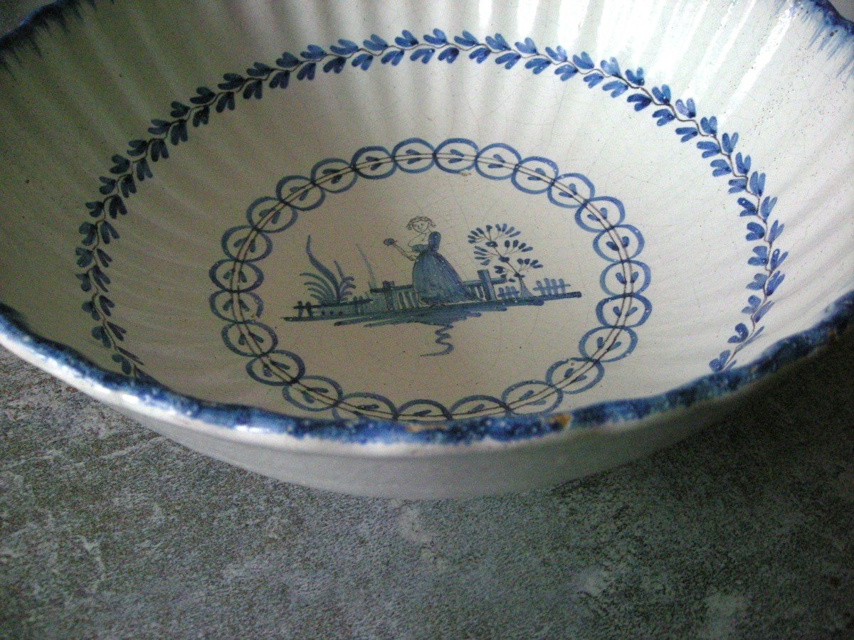 Mid-19th Century Earthenware Salad Bowl From The St Paul Manufacture-photo-3