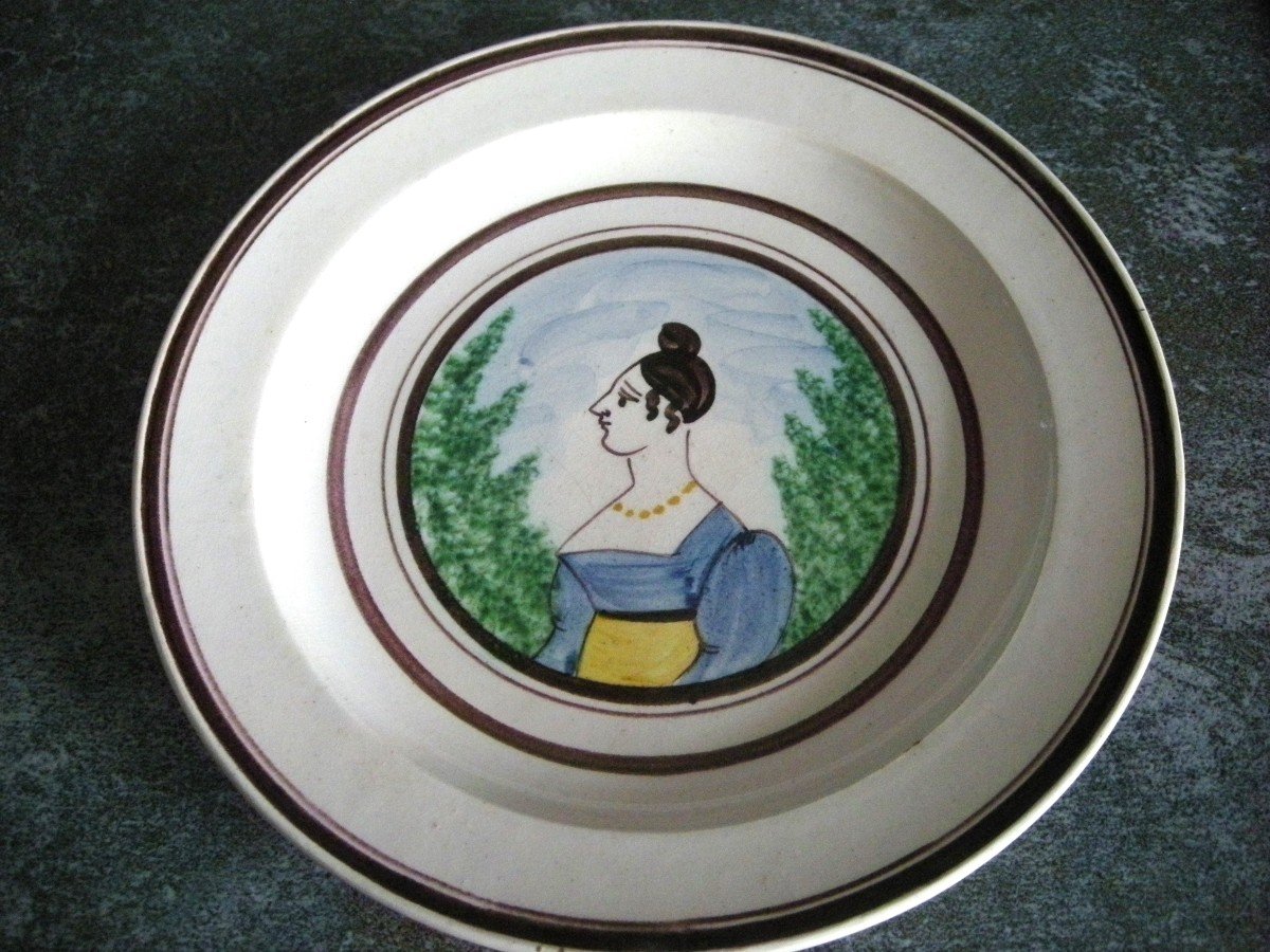 Fine Earthenware Plate “madame Wood” From Forges Les Eaux-photo-1