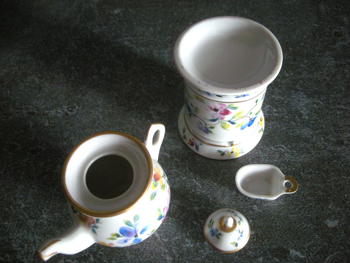 Paris Porcelain Tea Pot, Hand Decor-photo-7