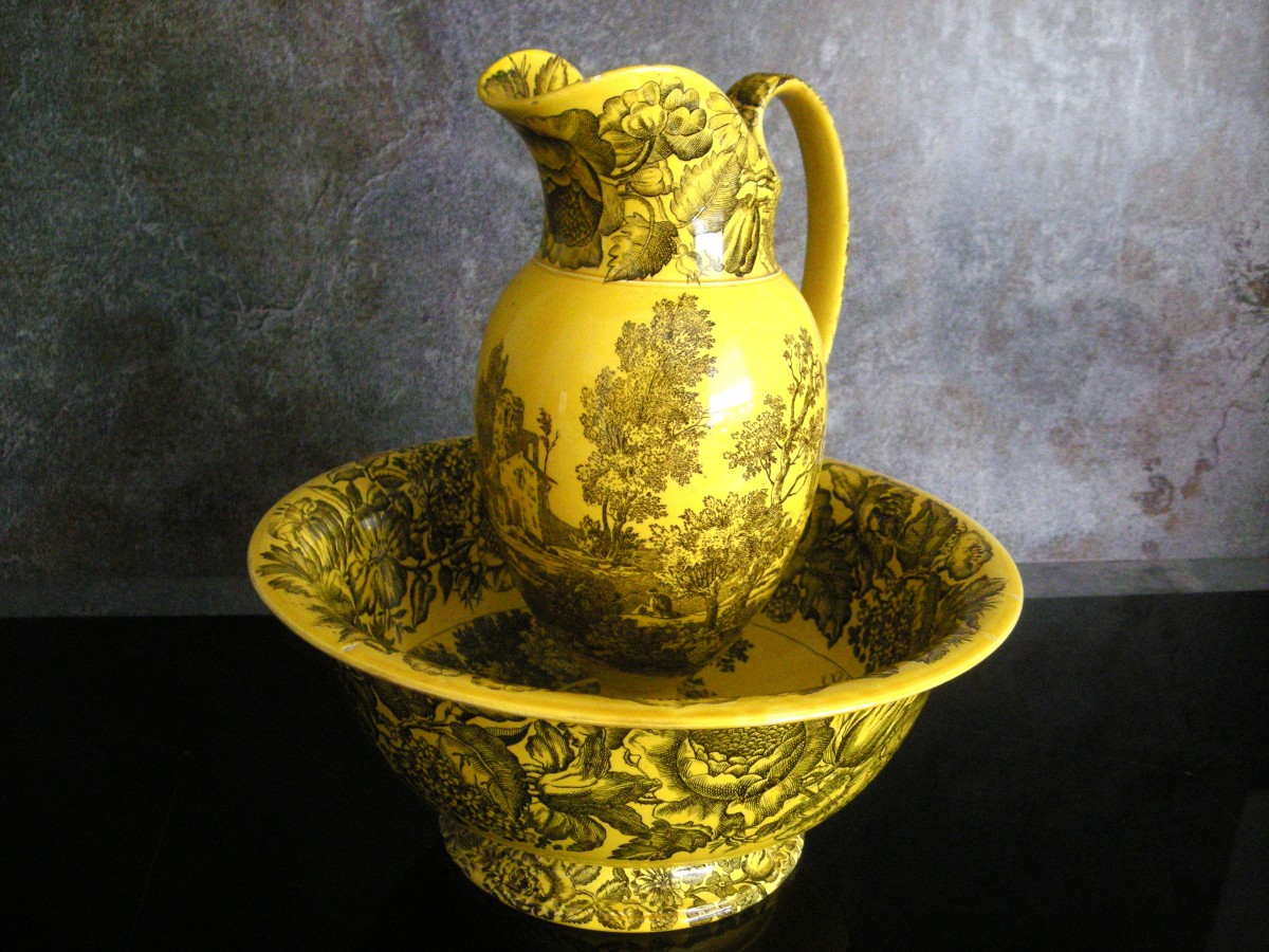 Elegant Ewer And Its Basin In Yellow Earthenware 1830 From Montereau-photo-3