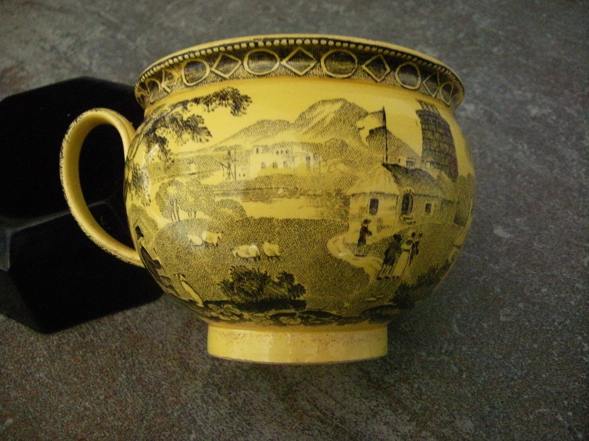Large 19th Century Fine Yellow Earthenware Cup With "a True Little Painting" Decoration-photo-4