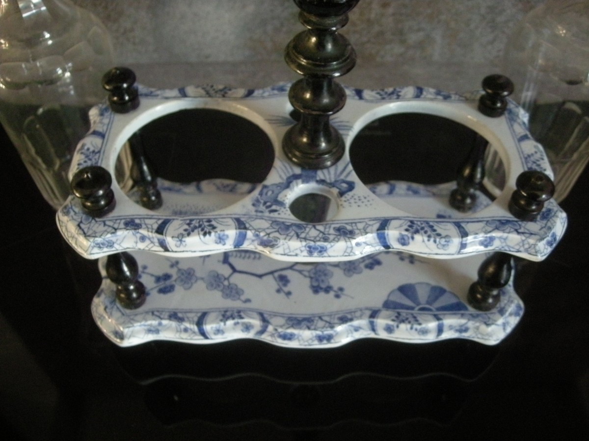 Porte-Huilier  Service  Japon  de  Creil  Montereau  1884.-photo-1