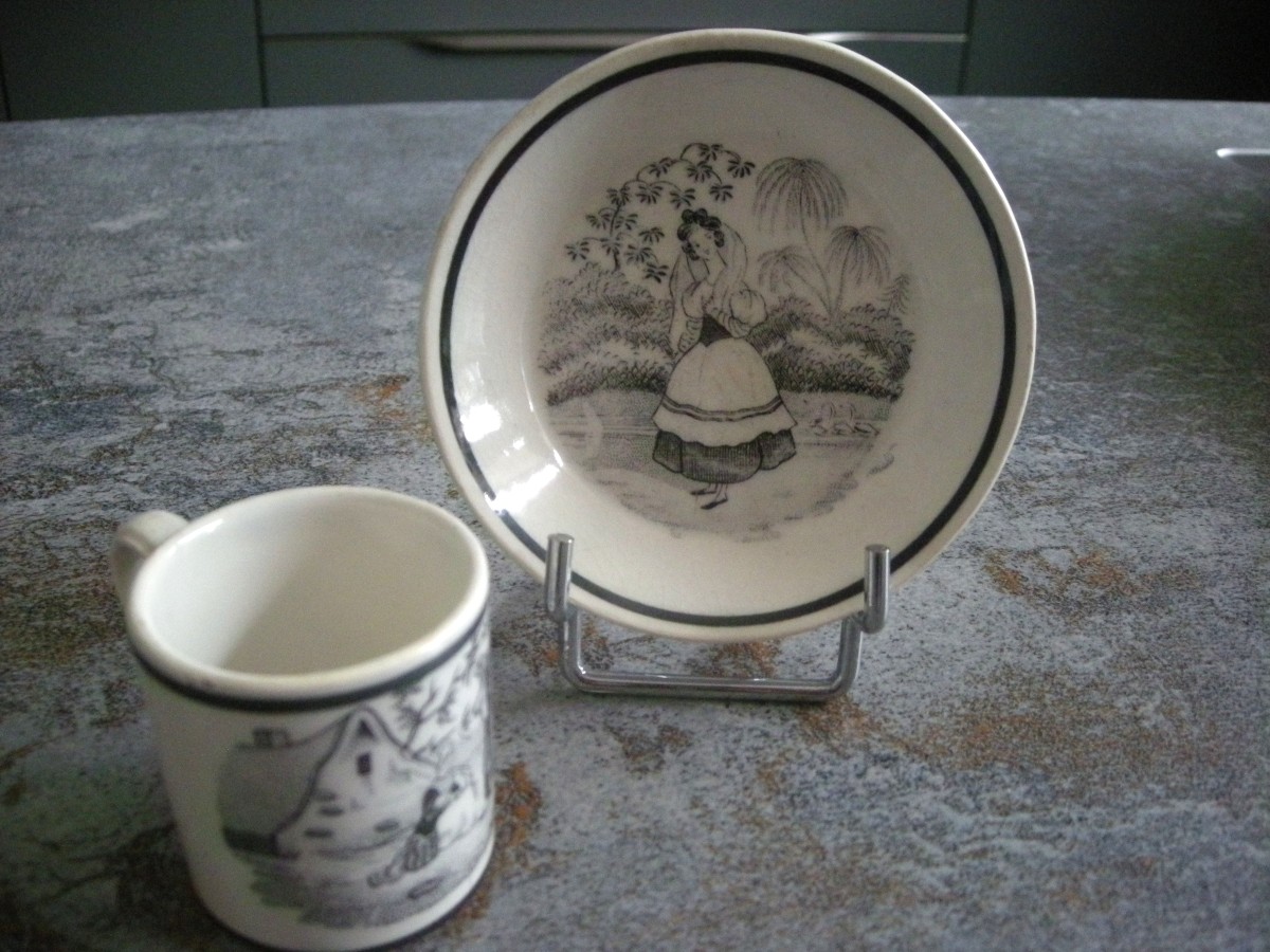 Two Cups And Saucers, Grisaille Decoration, 1824, Choisy Le Roi Factory-photo-1