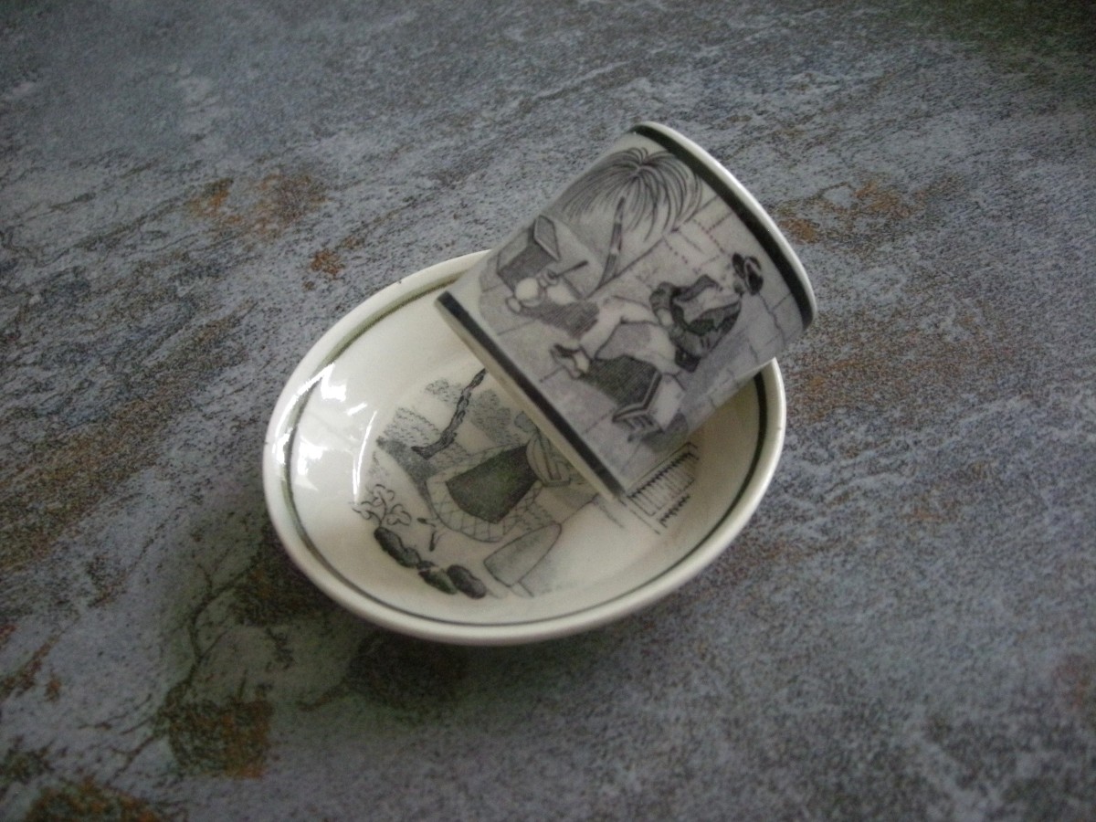 Two Cups And Saucers, Grisaille Decoration, 1824, Choisy Le Roi Factory-photo-3