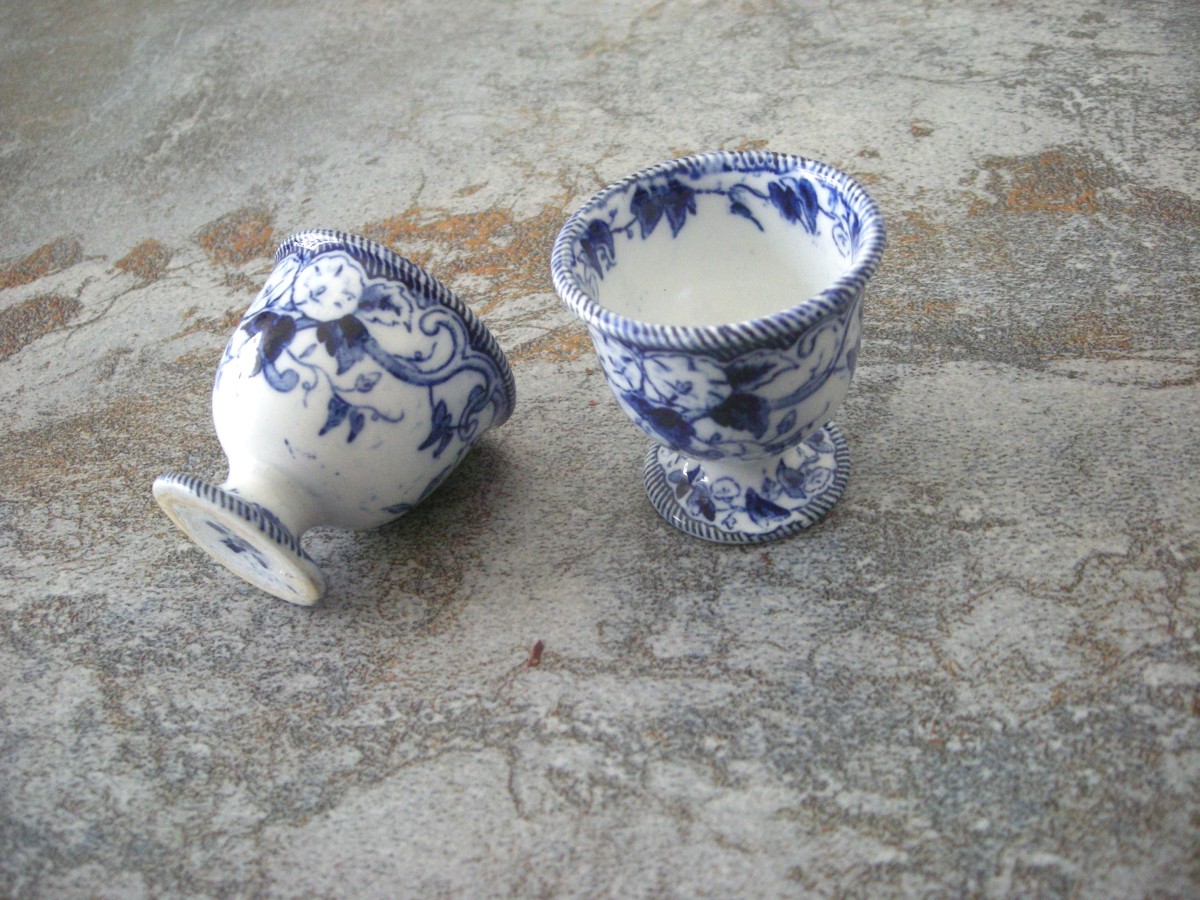 Deux  Coquetiers  vers  1869  Service  Flora  de  Creil  et  Montereau-photo-2