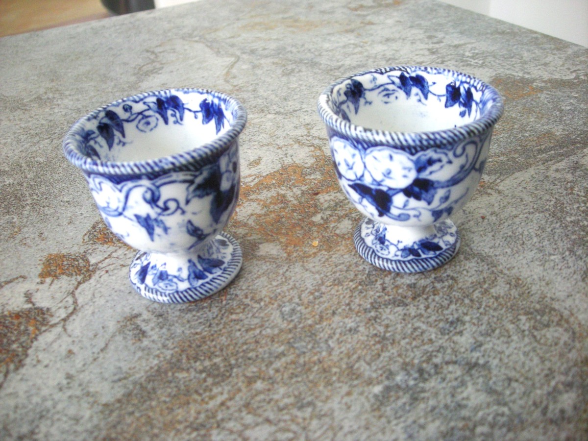 Deux  Coquetiers  vers  1869  Service  Flora  de  Creil  et  Montereau